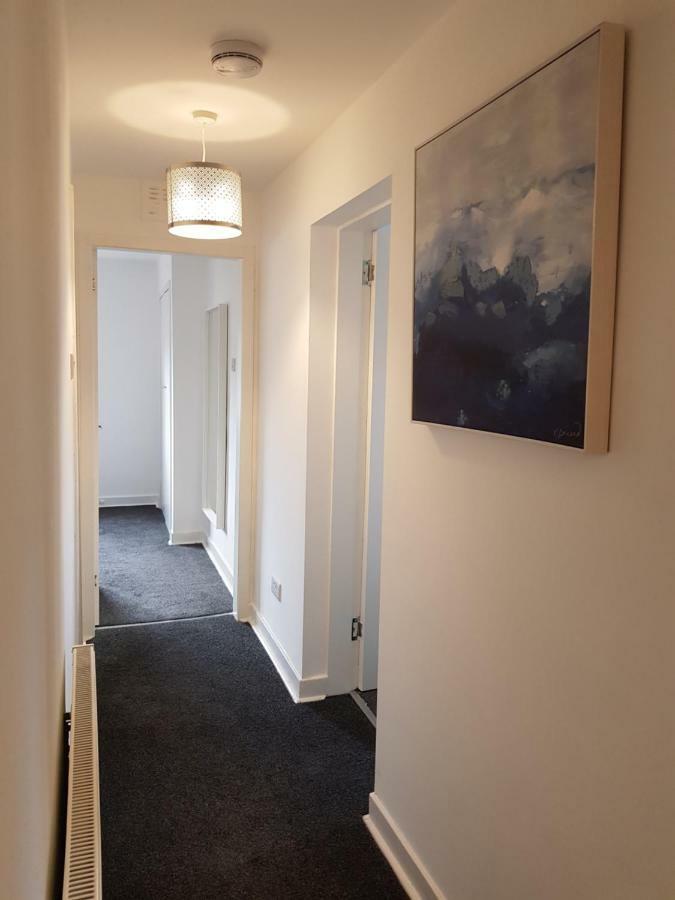 Carnegie Place Ист Килбрайд Екстериор снимка